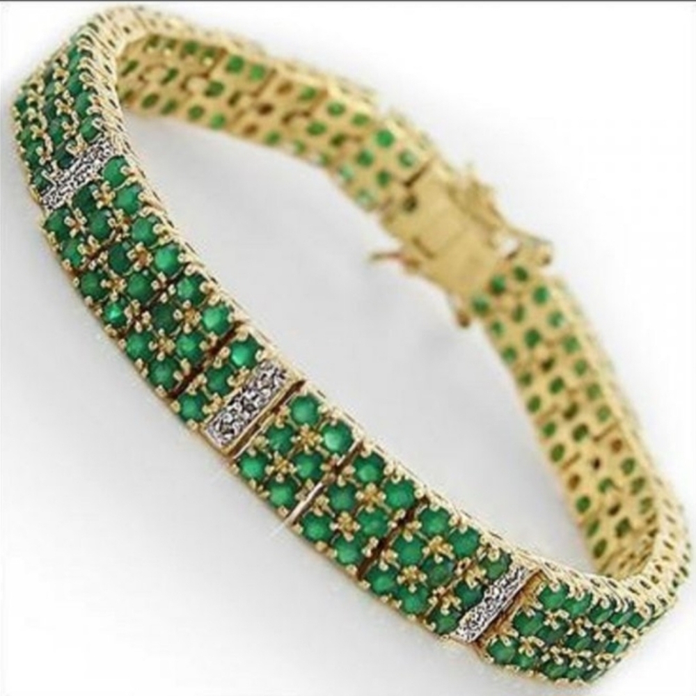 6.20 CT Green Agate & Diamond Designer Bracelet